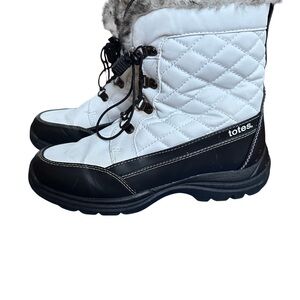Totes Quilted Black and White Winter Boots